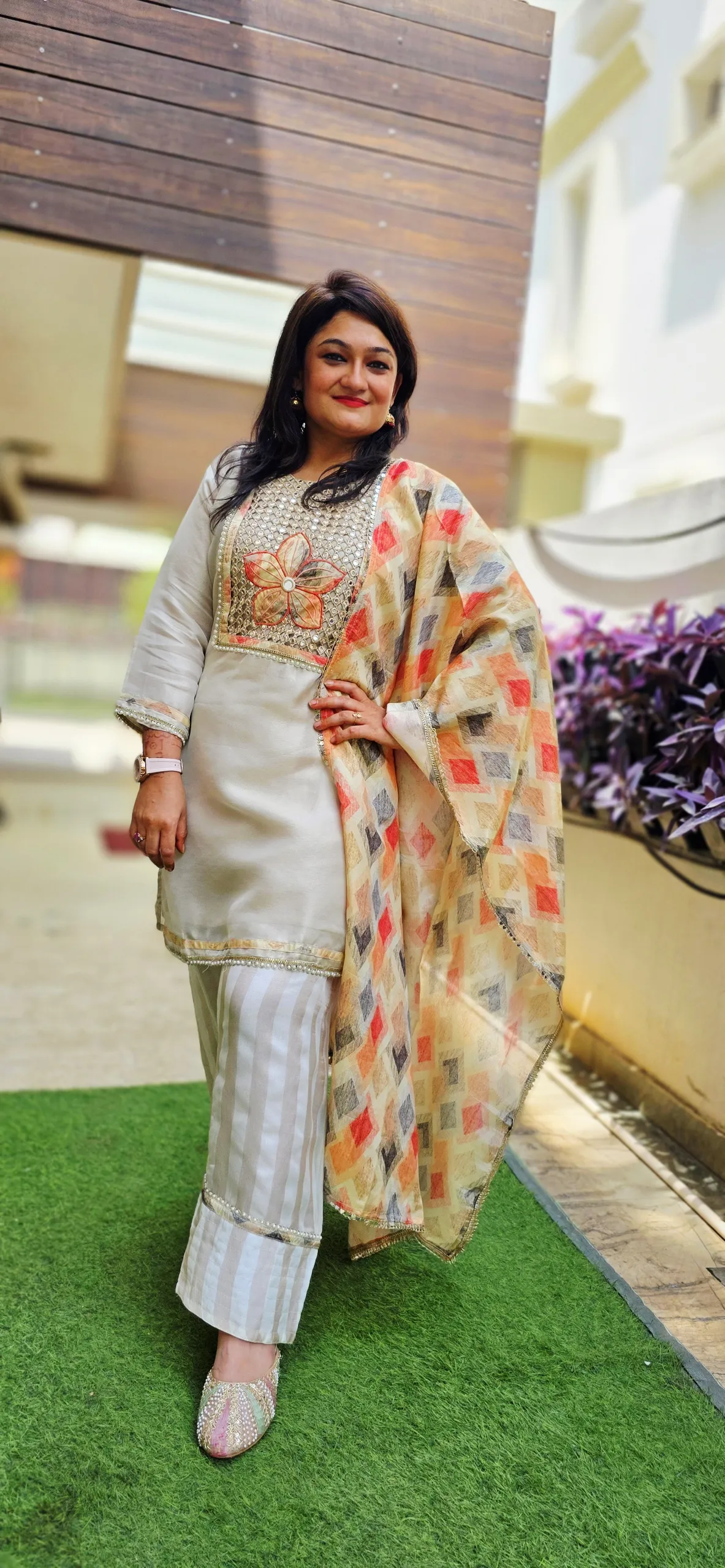 Beige Luxe Dress with Farshi Salwar, photo 5