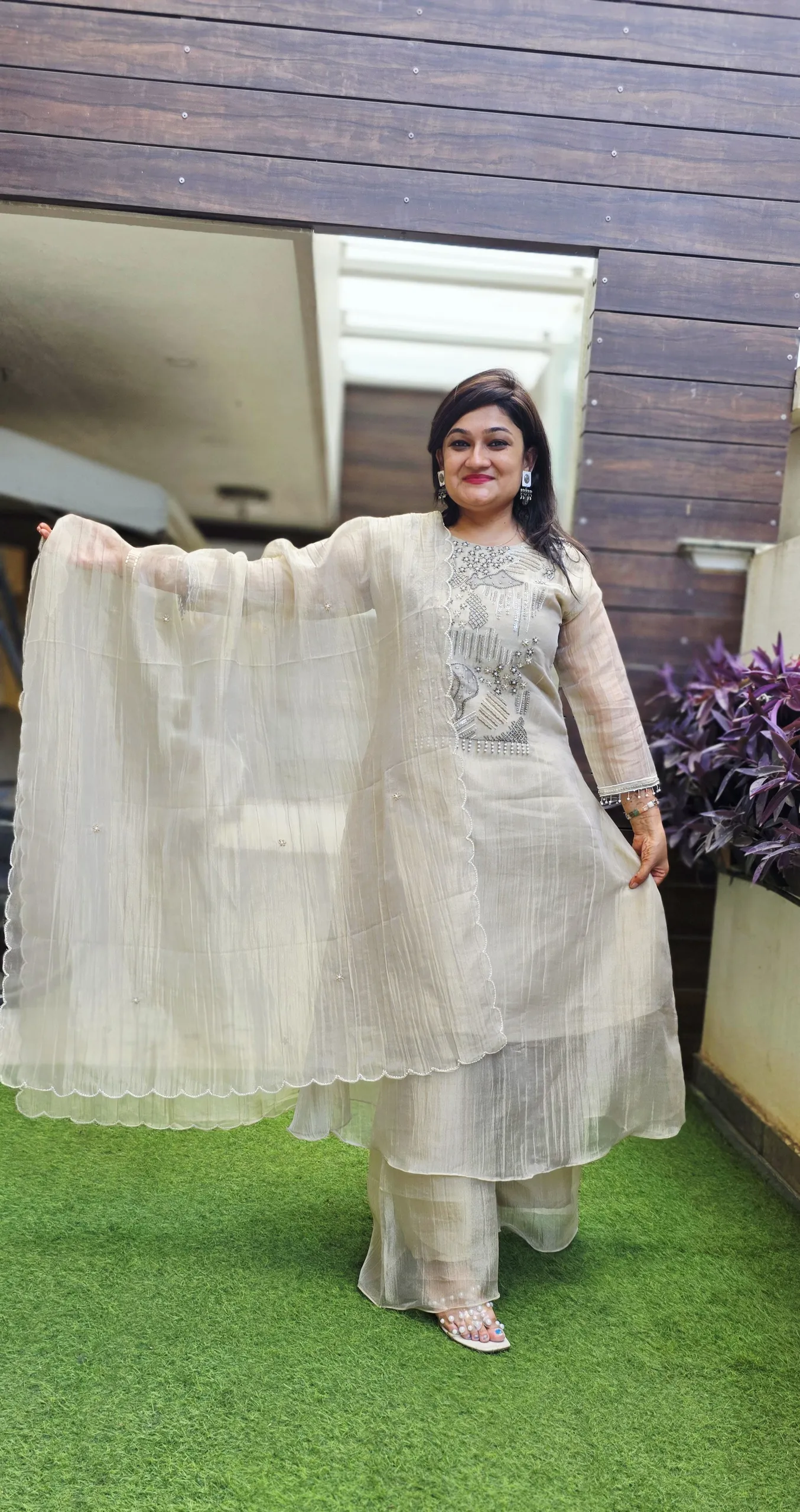 Ivory Pure Tissue Dress with Handwork, photo 3
