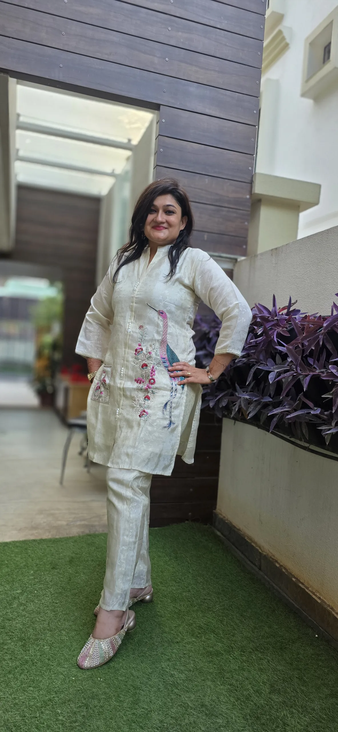Cream Festive Co-ord Set with Elegant Peacock Design Work, photo 2