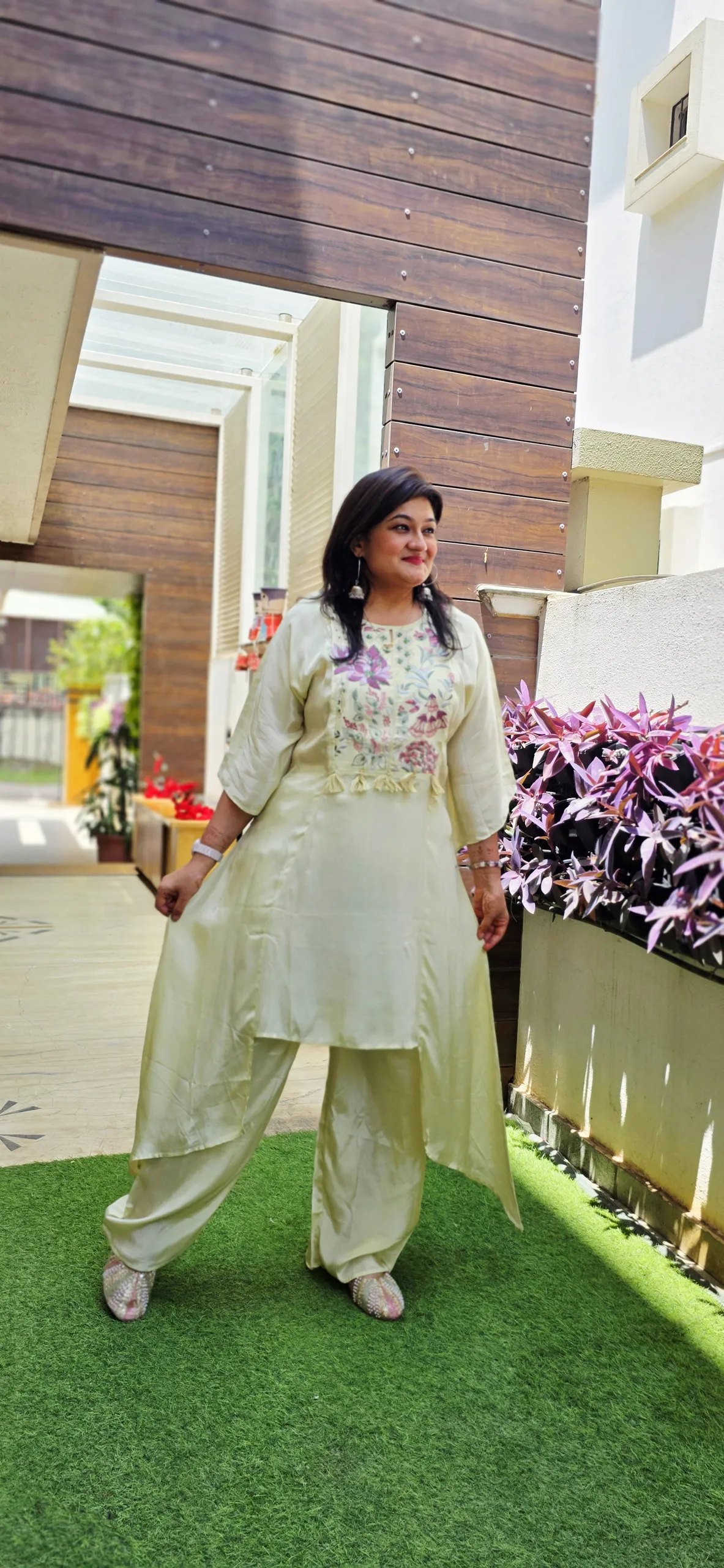Pista Hand Embroidered Indo-fusion Dress, photo 3