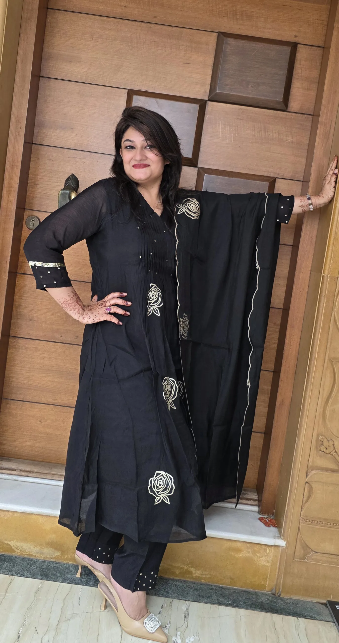 Black Mul Chanderi Dress with Flower Motifs, photo 2