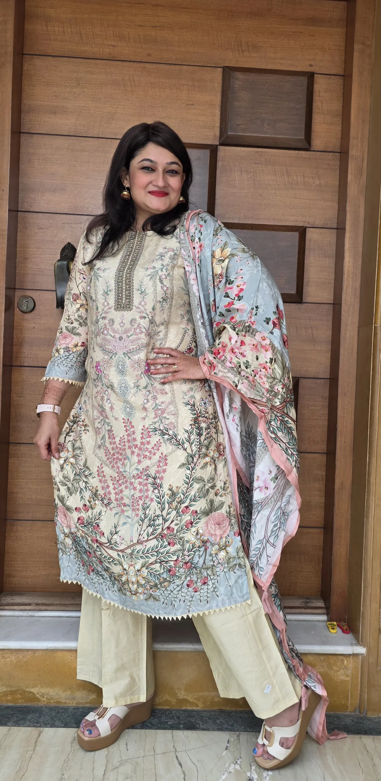 Beige Dress with Kalamkari Prints & Hand Embroidery, photo 4