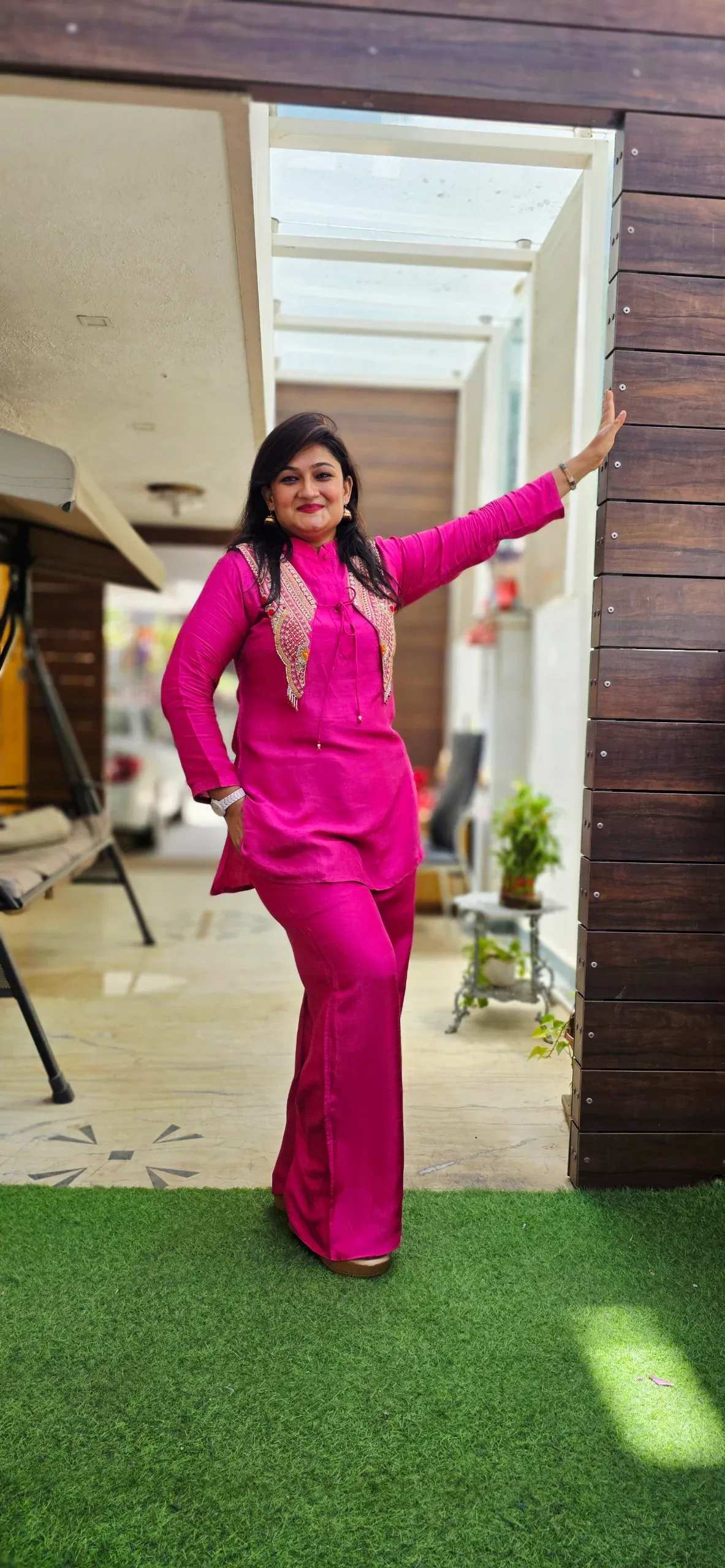 Pink Collar Handwork Festive Co-ord, photo 4