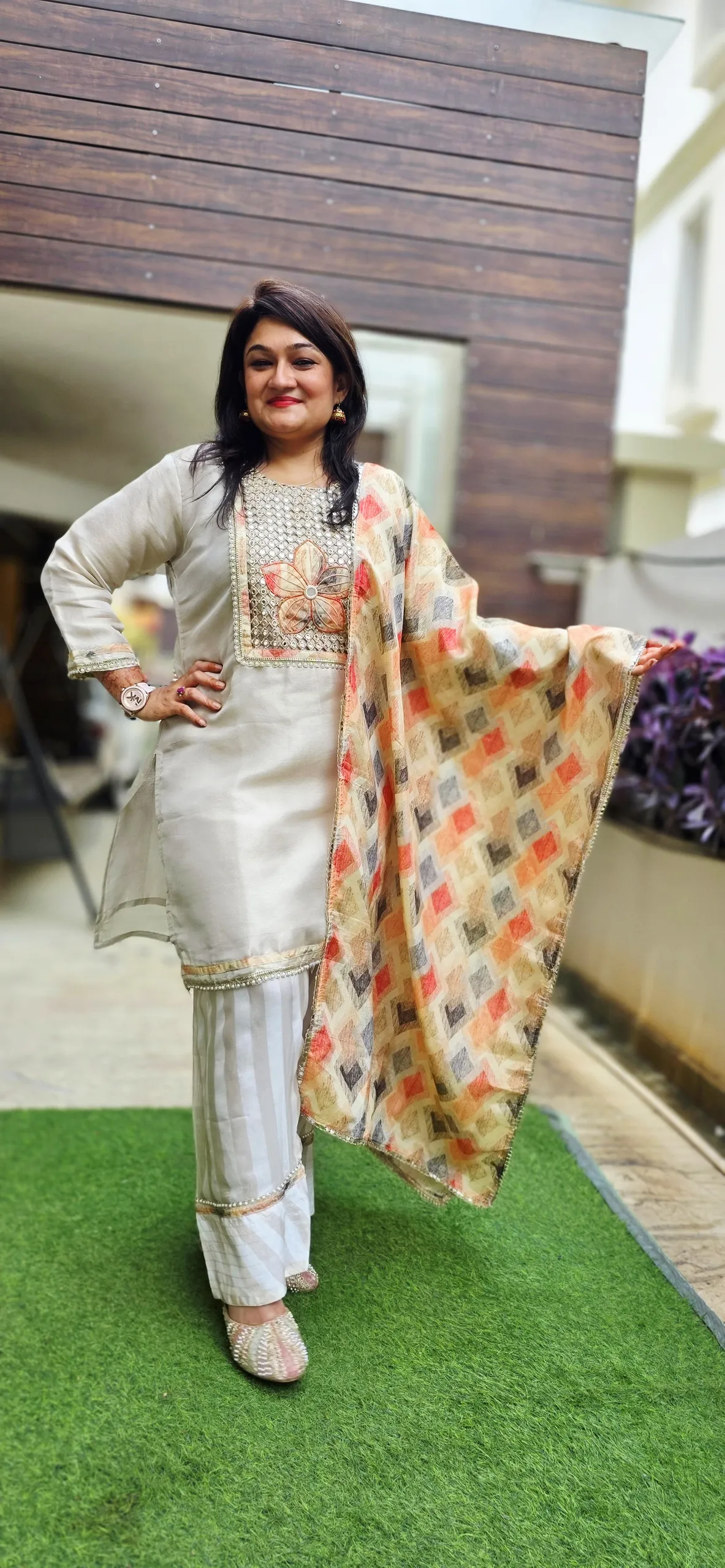 Beige Luxe Dress with Farshi Salwar, photo 4