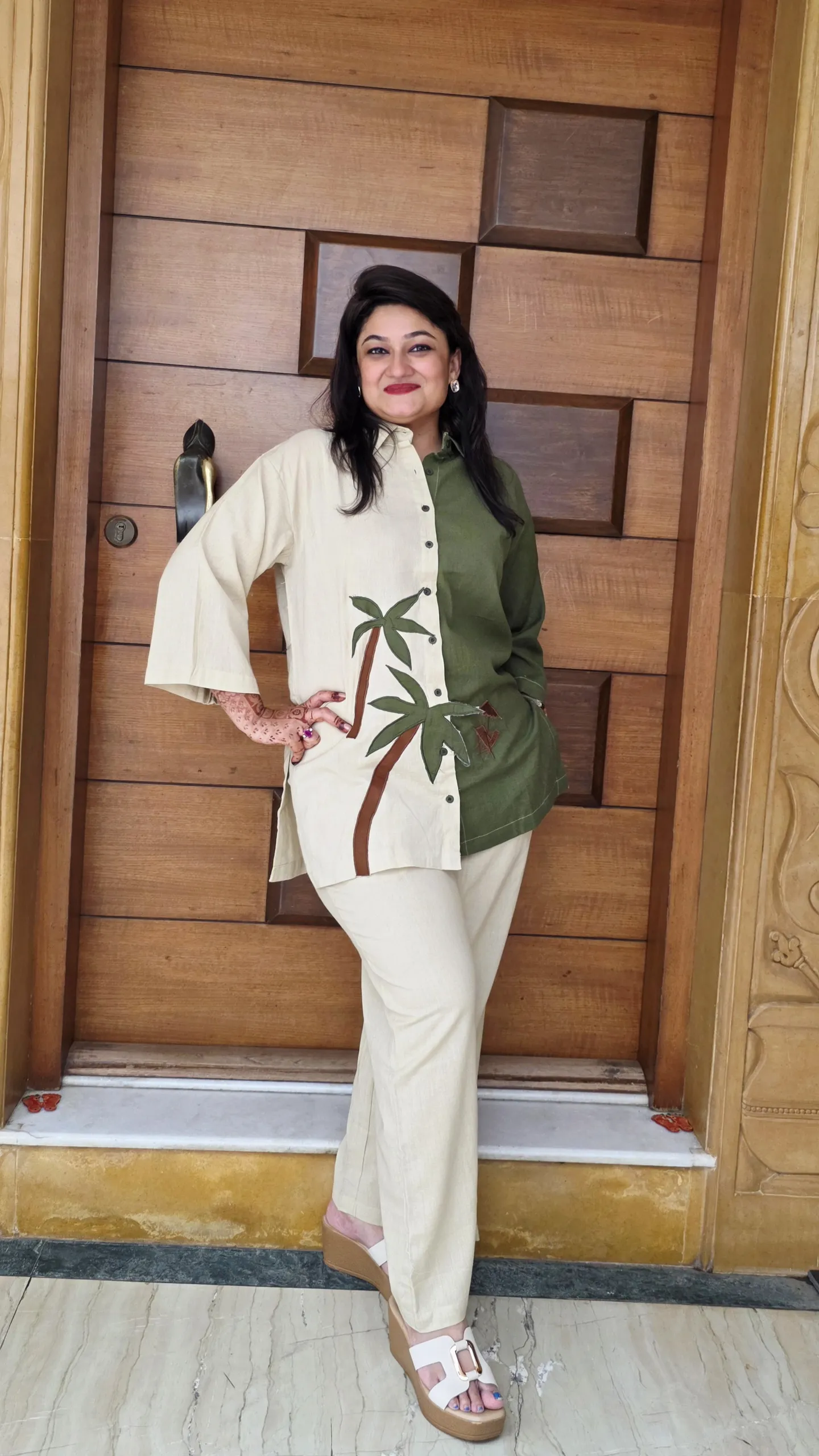 Beige & Green Coconut Tree Motifs Co-ord Set, photo 2