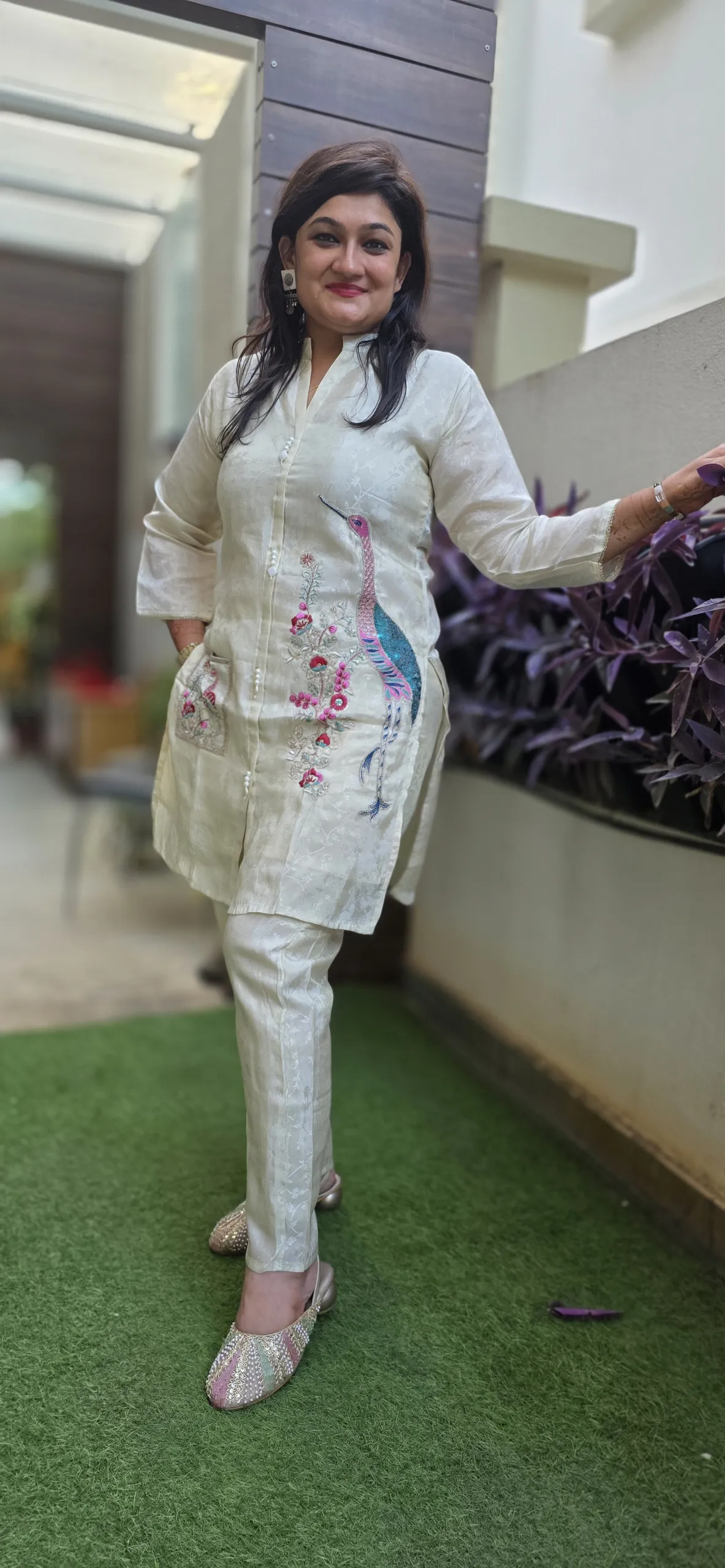 Cream Festive Co-ord Set with Elegant Peacock Design Work, photo 5