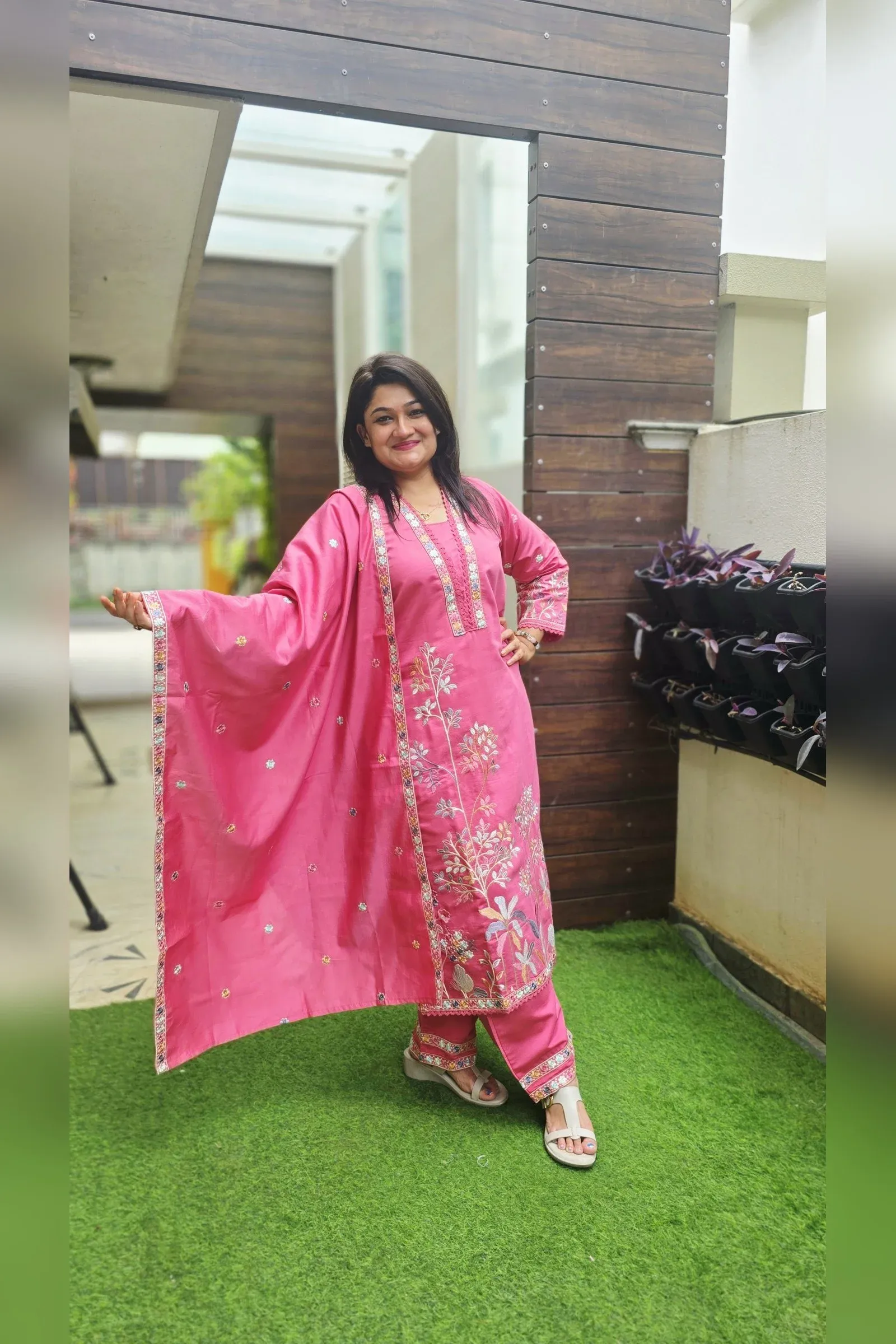 Pink Floral Embroidered Cotton Dress, photo 3