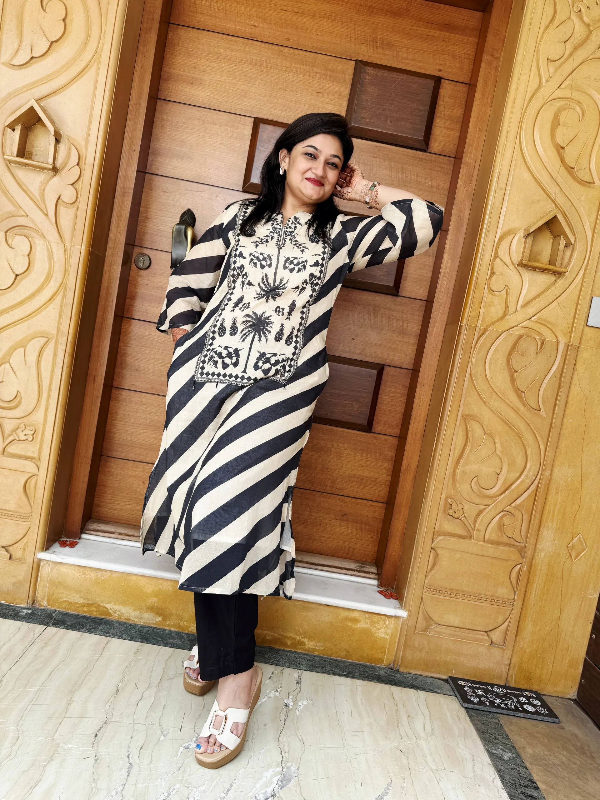 Black & Beige Mul Chanderi Co-ord Set, photo 3