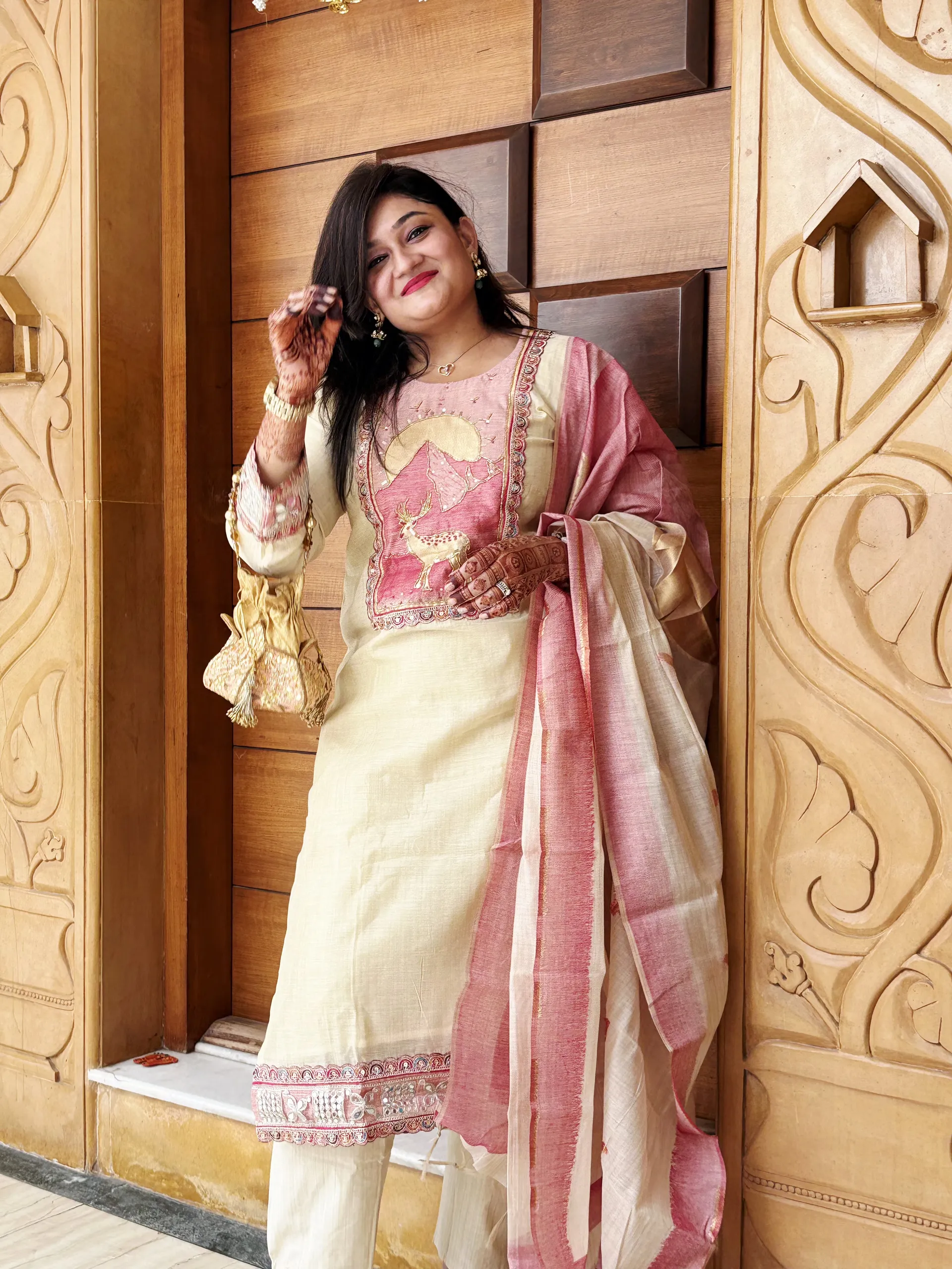 Beige & Pink Festive Dress with Deer Motifs, photo 3
