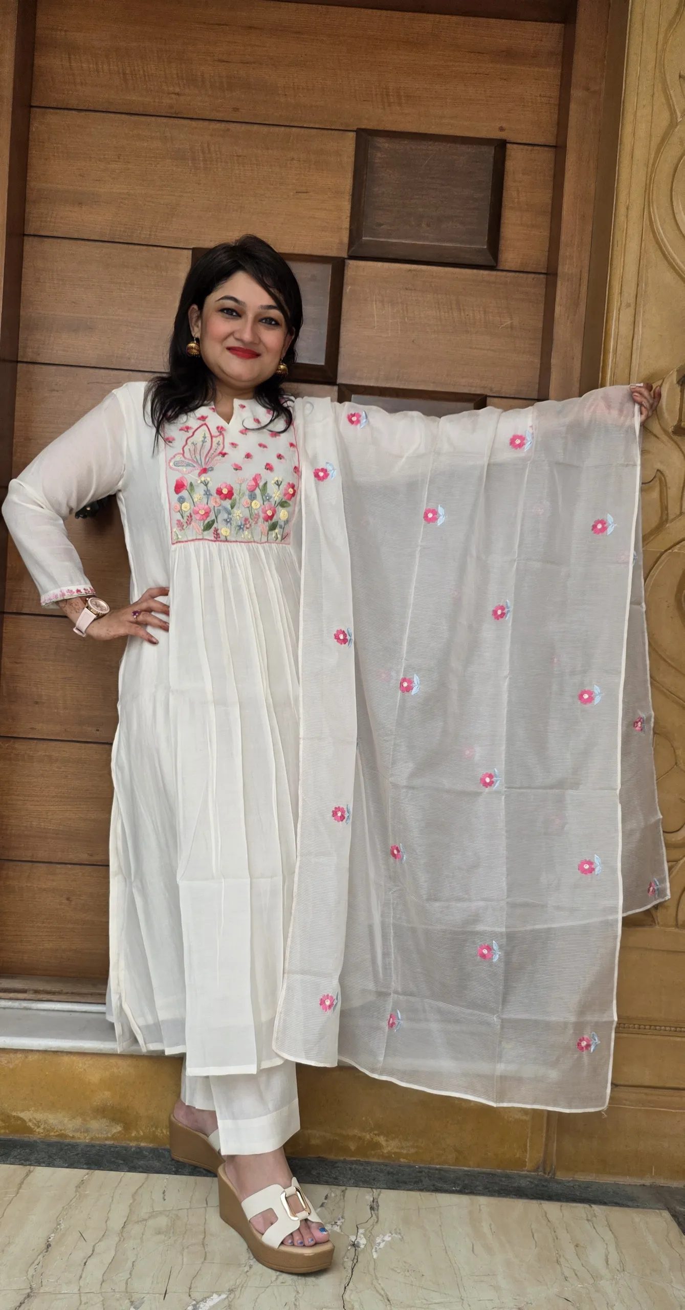 White Hand Embroidered Elegant Dress, photo 3